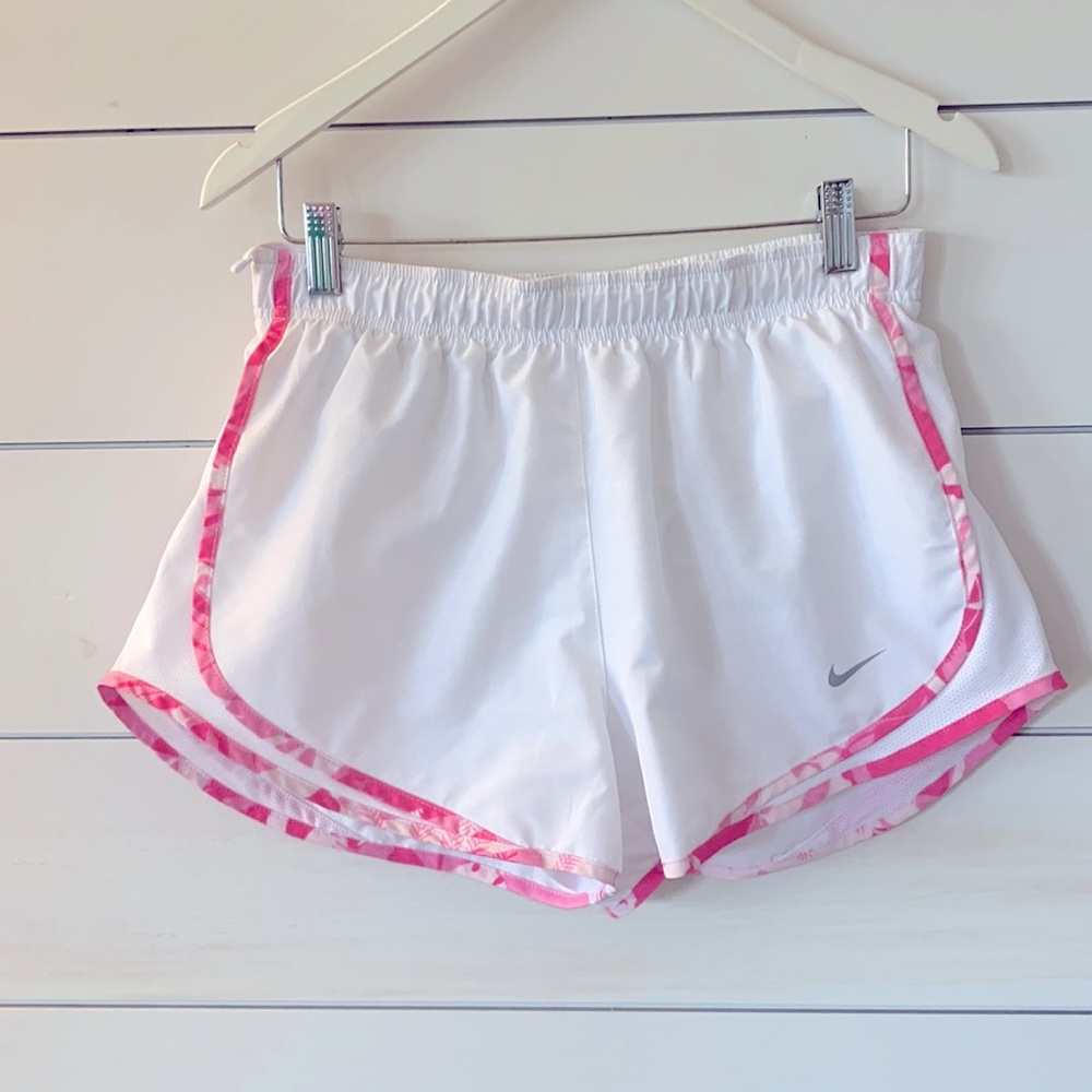 Nike Tempo Dri-Fit Shorts - Size M